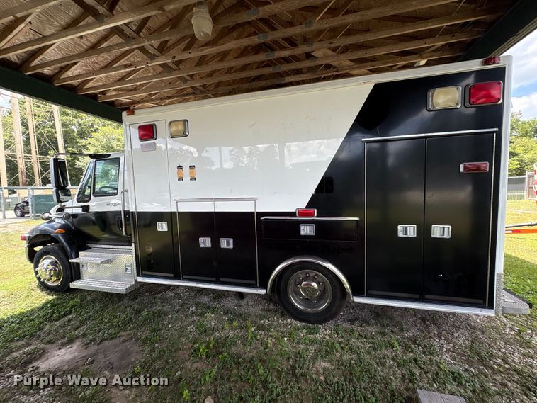 image for item EU0875 2008 International DuraStar 4300 ambulance