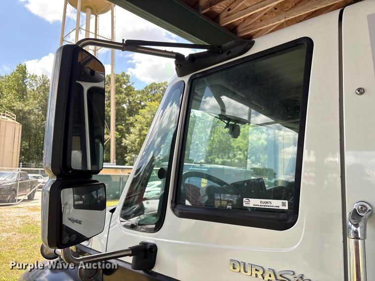 image for item EU0875 2008 International DuraStar 4300 ambulance