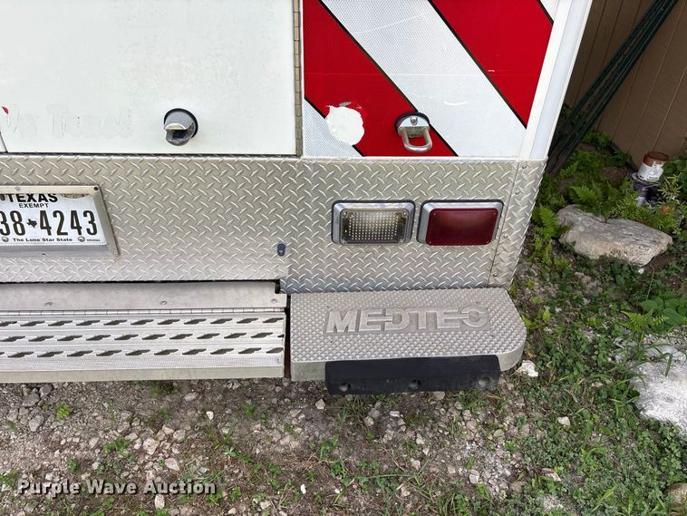 image for item EU0875 2008 International DuraStar 4300 ambulance