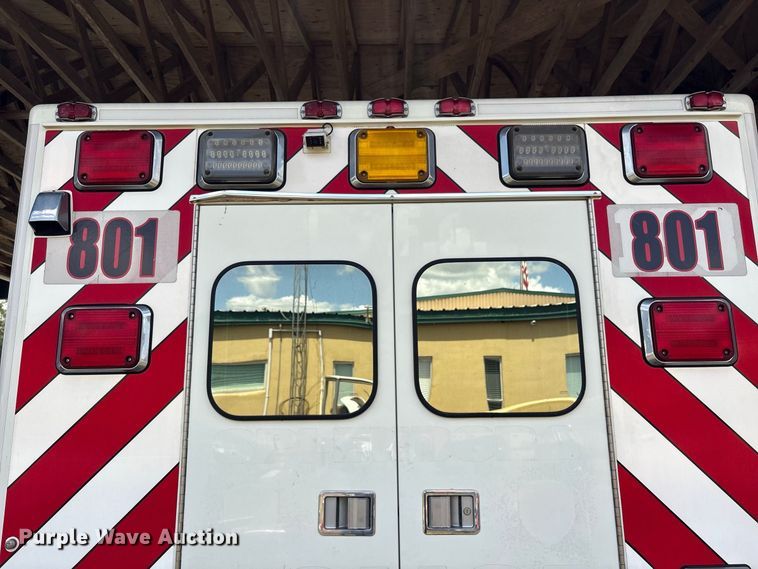 image for item EU0875 2008 International DuraStar 4300 ambulance