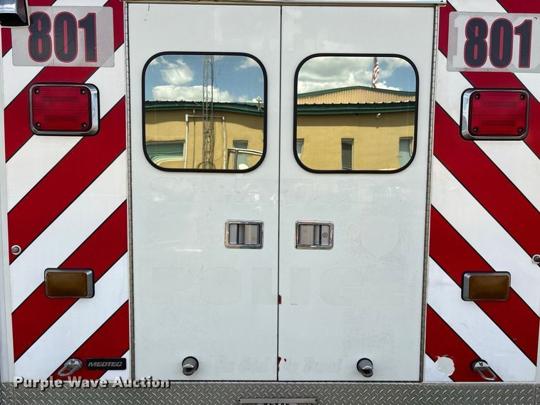 image for item EU0875 2008 International DuraStar 4300 ambulance