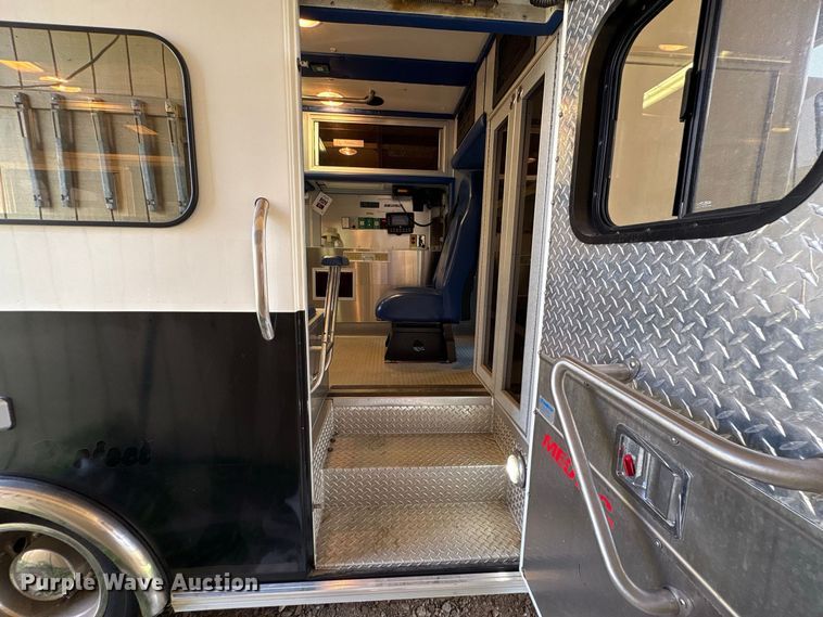 image for item EU0875 2008 International DuraStar 4300 ambulance