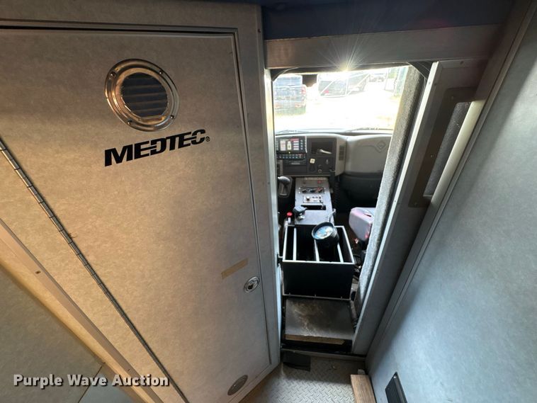 image for item EU0875 2008 International DuraStar 4300 ambulance