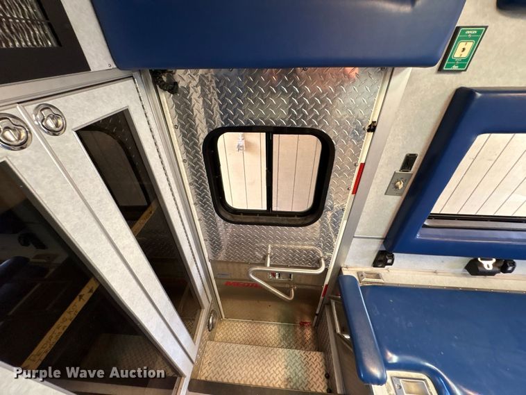 image for item EU0875 2008 International DuraStar 4300 ambulance