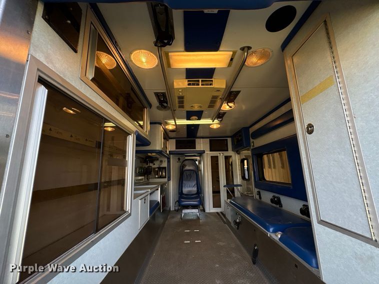 image for item EU0875 2008 International DuraStar 4300 ambulance
