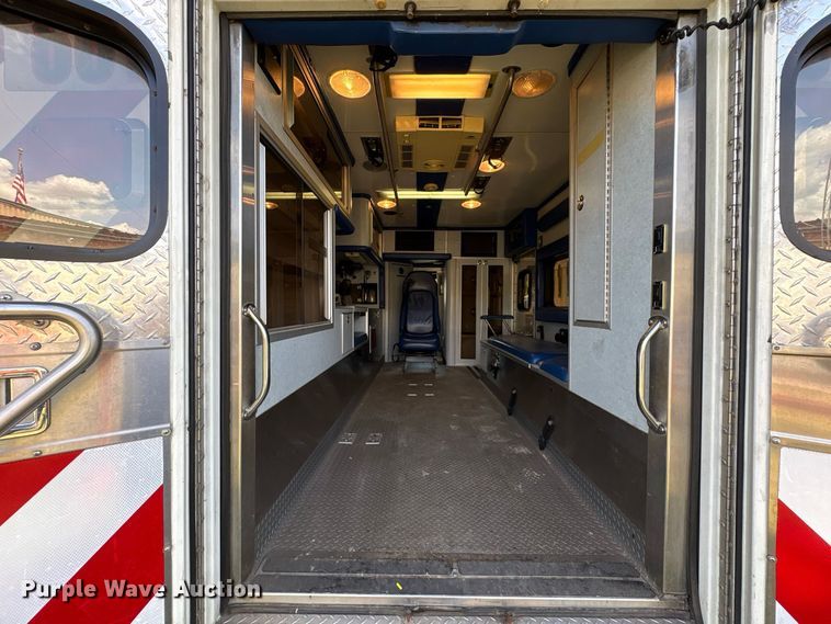 image for item EU0875 2008 International DuraStar 4300 ambulance