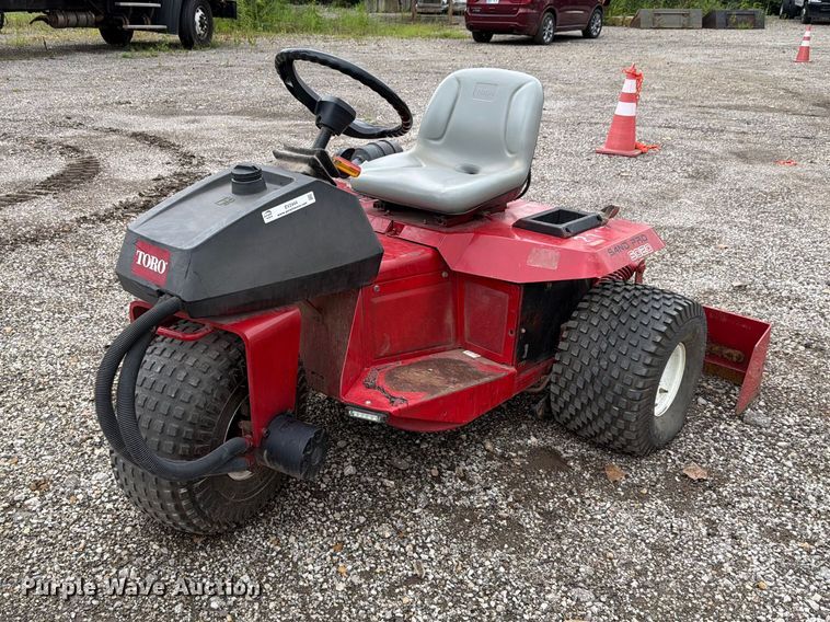 Toro Sand Pro 5020 bunker rake