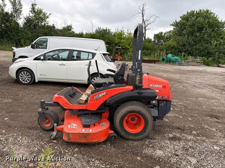 image for item EV2445 Kubota ZG332 ZTR lawn mower