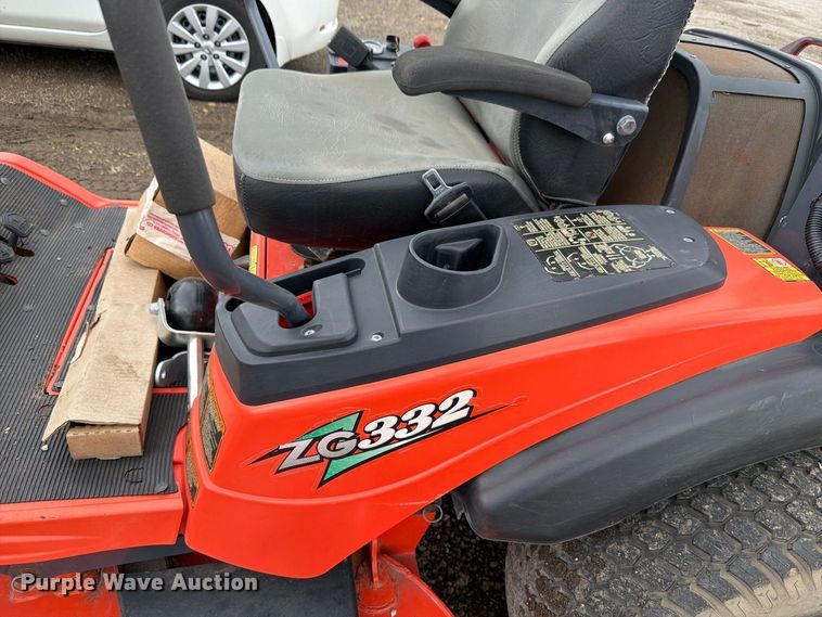 image for item EV2445 Kubota ZG332 ZTR lawn mower