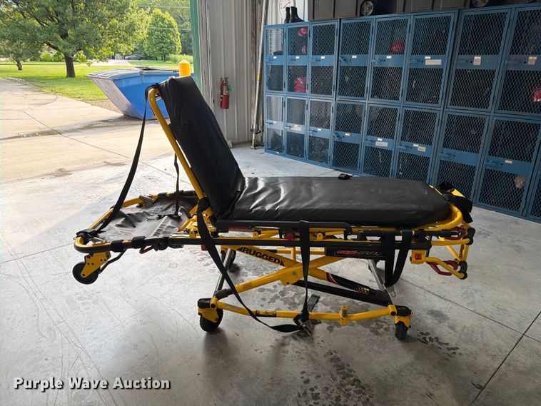 image for item EV2446 Stryker 6083 MX-Pro stretcher