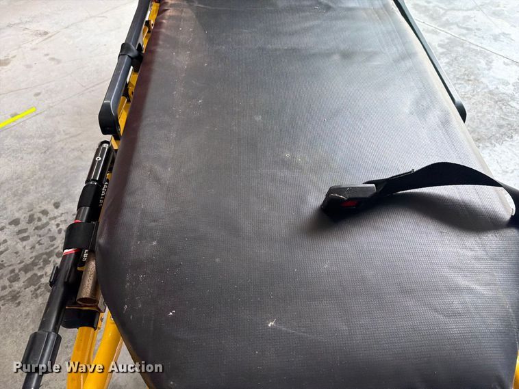 image for item EV2446 Stryker 6083 MX-Pro stretcher