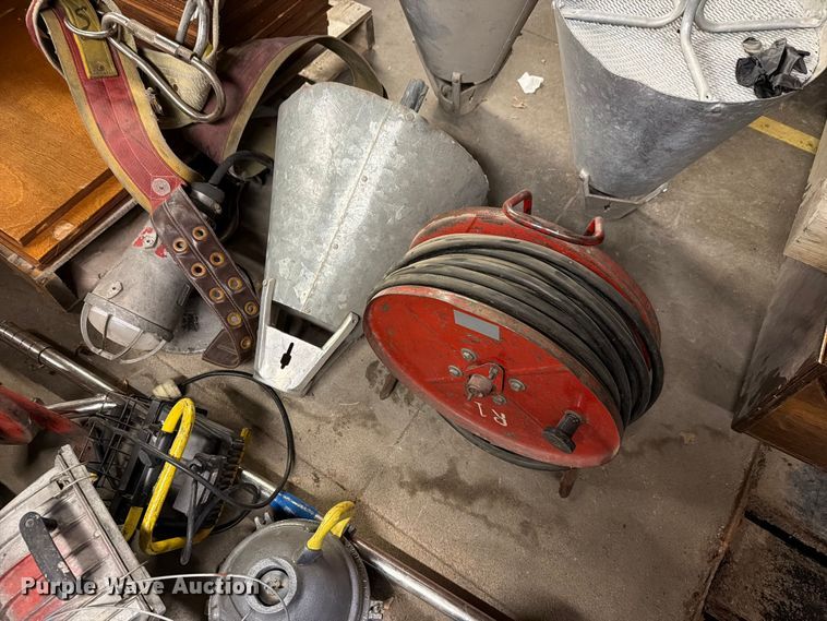 image for item EV2479 Tools
