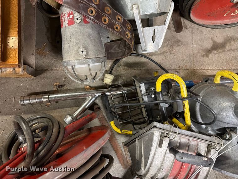 image for item EV2479 Tools