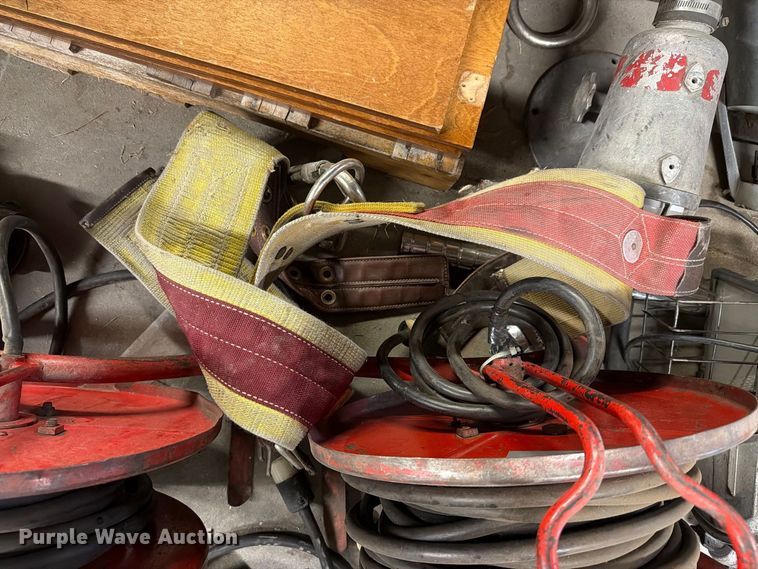 image for item EV2479 Tools