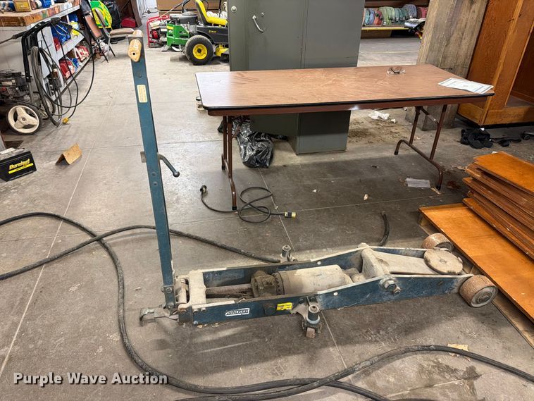 image for item EV2480 Walker  J780 shop jack