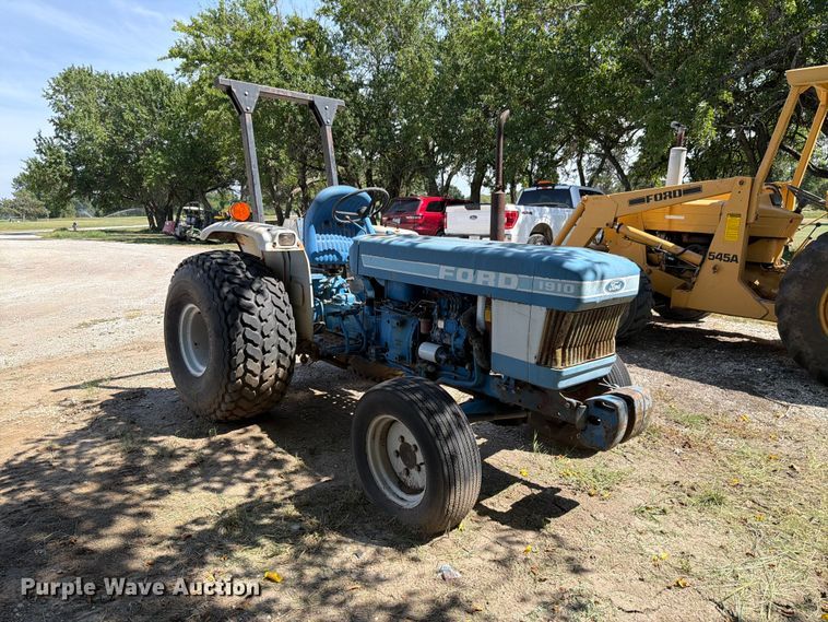 image for item EV2488 1984 Ford 1910 tractor