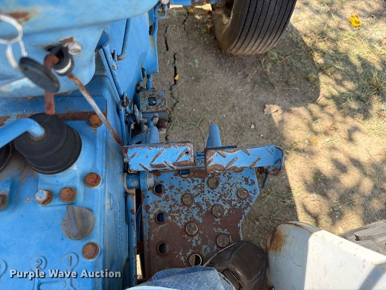 image for item EV2488 1984 Ford 1910 tractor