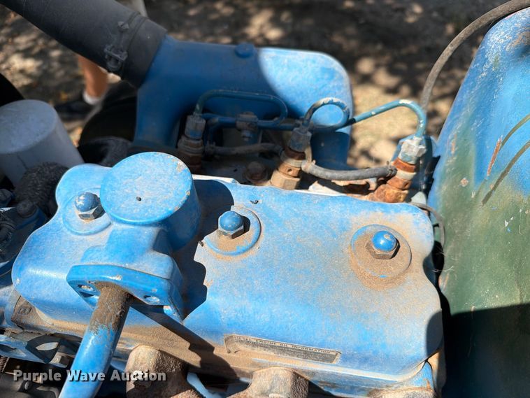image for item EV2488 1984 Ford 1910 tractor