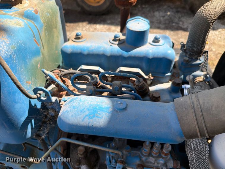 image for item EV2488 1984 Ford 1910 tractor