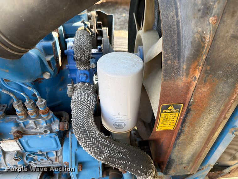 image for item EV2488 1984 Ford 1910 tractor