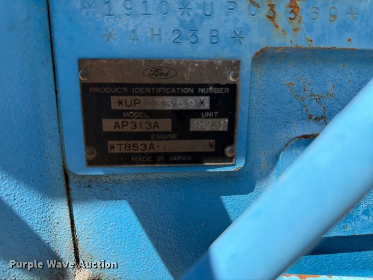 image for item EV2488 1984 Ford 1910 tractor