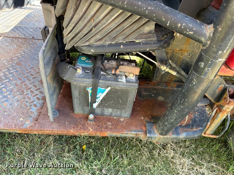 image for item EV2490 1998 Kawasaki Mule 2500 utility vehicle