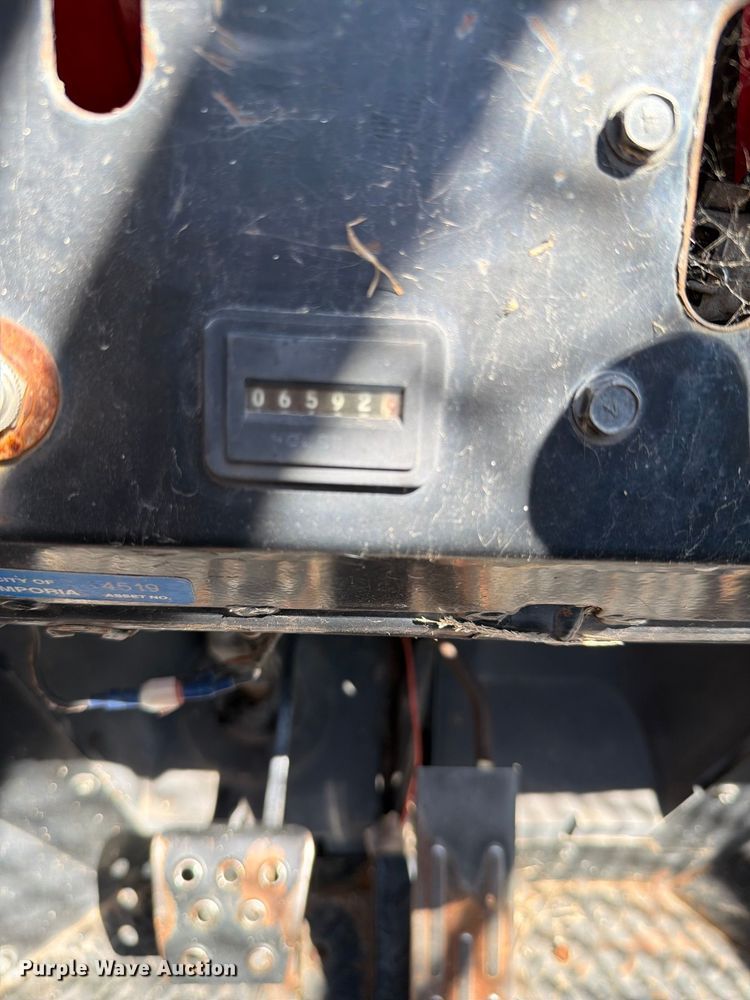 image for item EV2490 1998 Kawasaki Mule 2500 utility vehicle