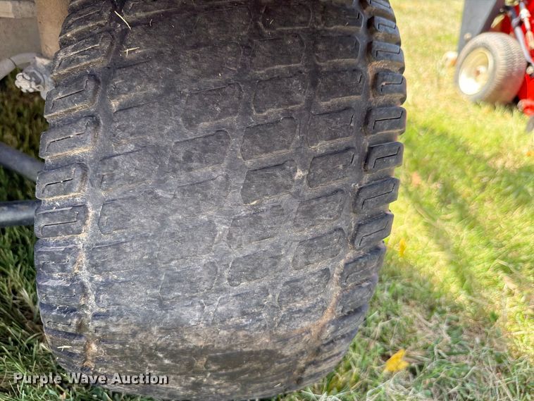 image for item EV2490 1998 Kawasaki Mule 2500 utility vehicle