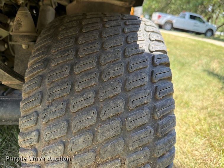 image for item EV2490 1998 Kawasaki Mule 2500 utility vehicle