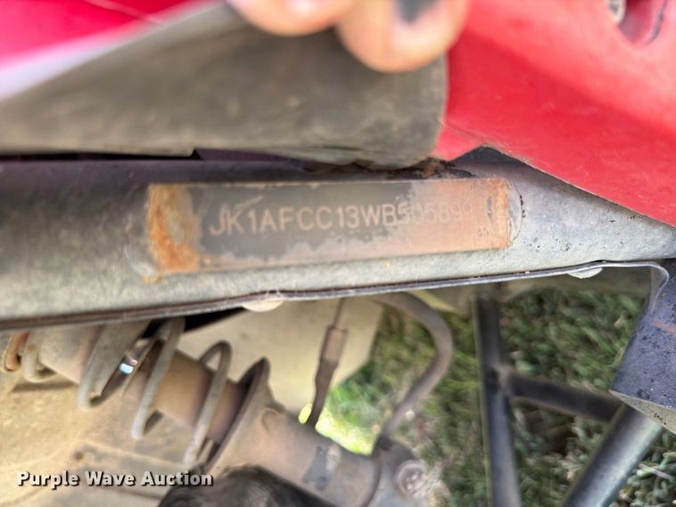 image for item EV2490 1998 Kawasaki Mule 2500 utility vehicle