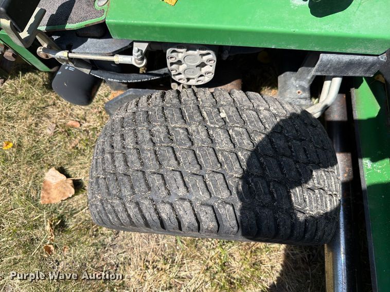 image for item EV2492 2000 John Deere 2653 A  reel mower