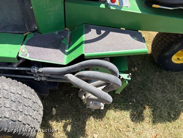 image for item EV2493 2001 John Deere 2653 A reel mower