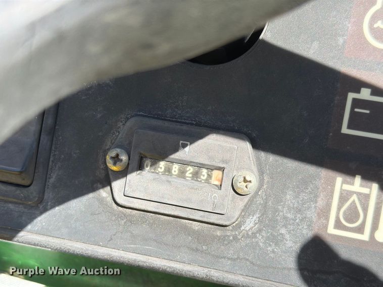 image for item EV2493 2001 John Deere 2653 A reel mower