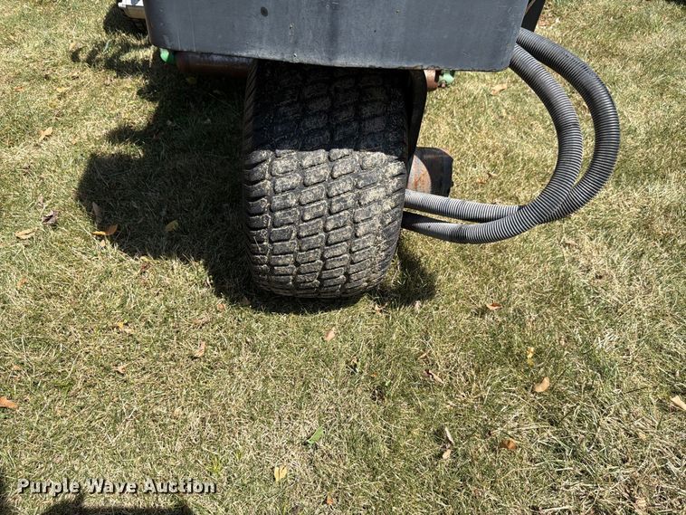 image for item EV2493 2001 John Deere 2653 A reel mower