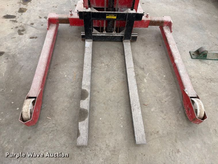 image for item EV2496 Moble Lift pallet stacker