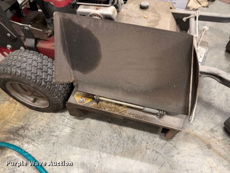 image for item EV2498 Honda lawn mower