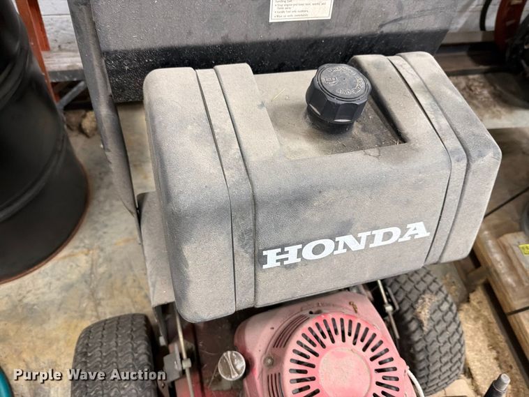 image for item EV2498 Honda lawn mower