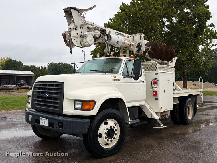 1997 Ford F800