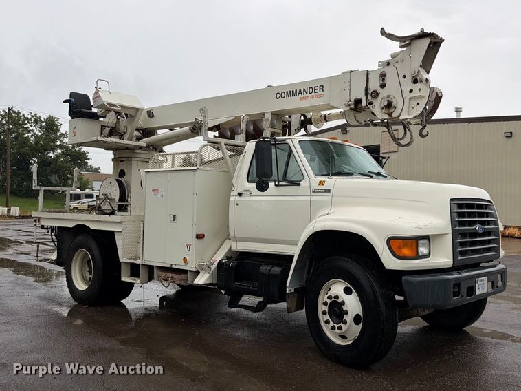 image for item EV2499 1997 Ford F800 digger derrick truck