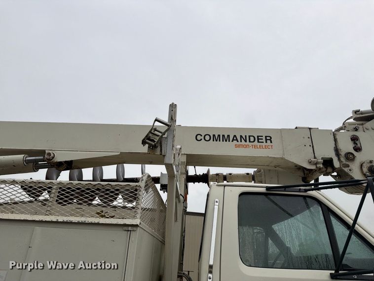image for item EV2499 1997 Ford F800 digger derrick truck