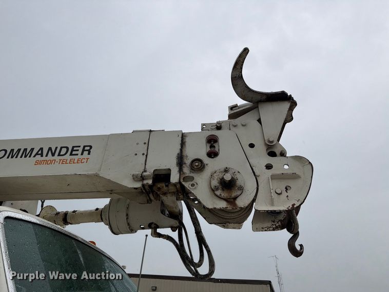 image for item EV2499 1997 Ford F800 digger derrick truck