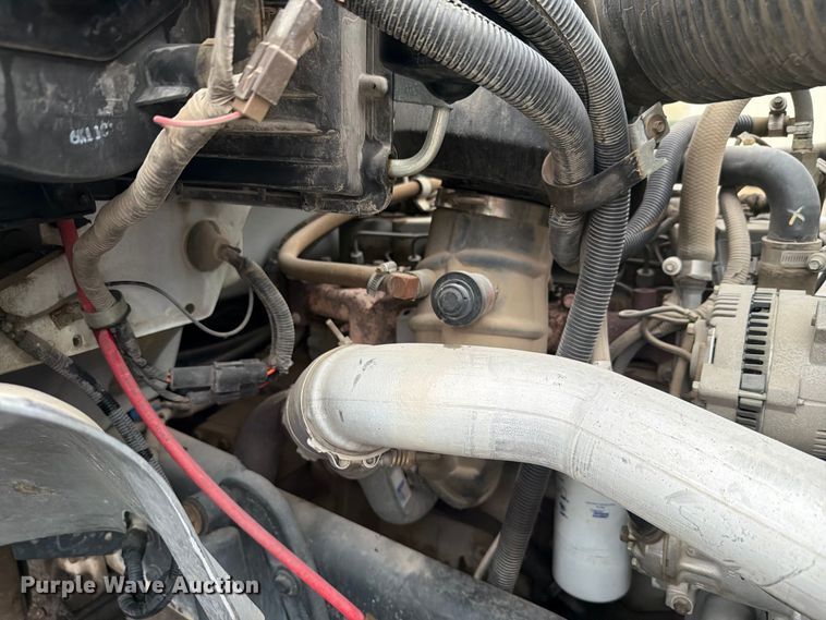 image for item EV2499 1997 Ford F800 digger derrick truck
