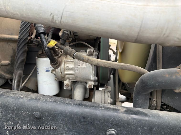 image for item EV2499 1997 Ford F800 digger derrick truck