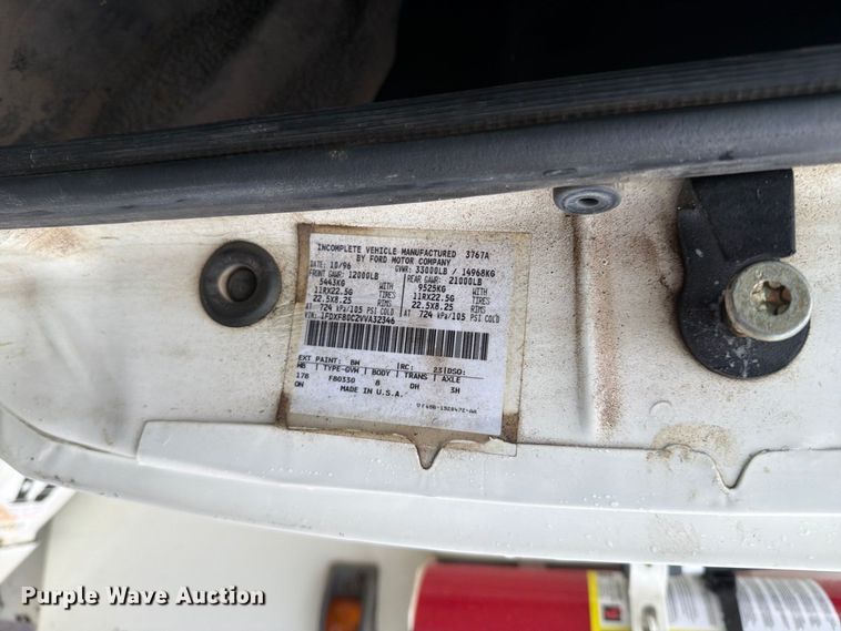 image for item EV2499 1997 Ford F800 digger derrick truck