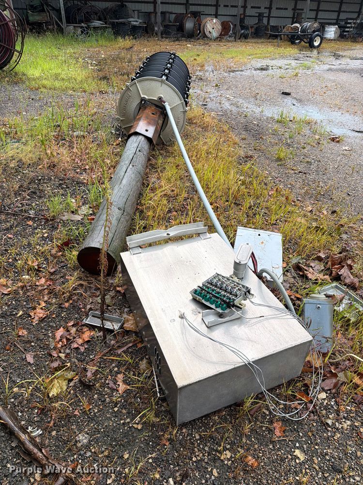 image for item EV2500 (3) Whelen emergency sirens