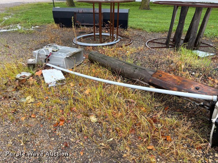 image for item EV2500 (3) Whelen emergency sirens