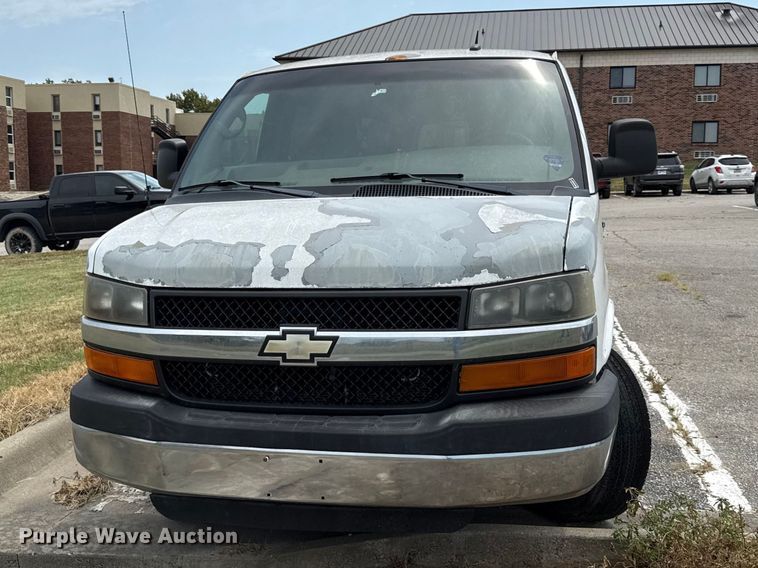 image for item EV6111 2012 Chevrolet Express 3500 van