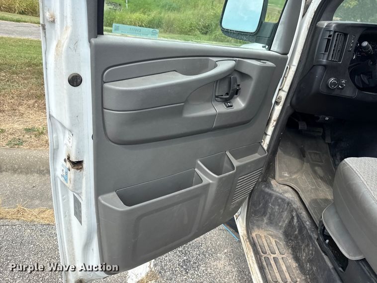 image for item EV6111 2012 Chevrolet Express 3500 van