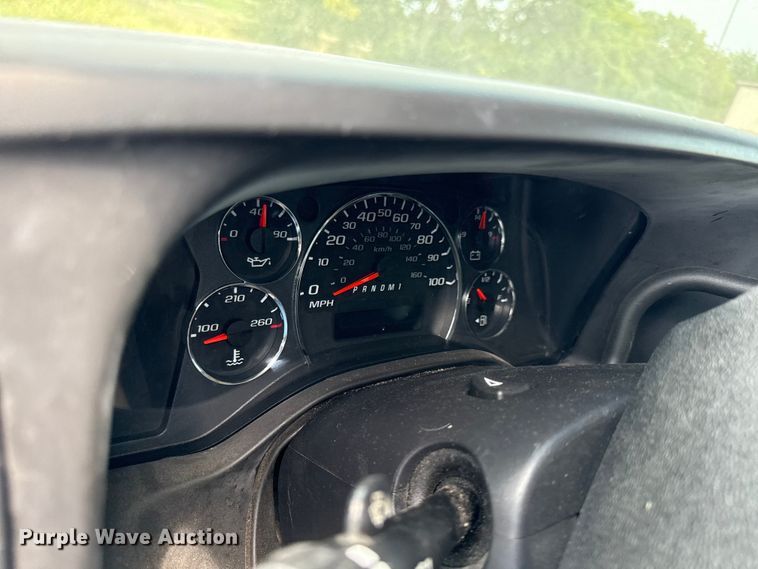 image for item EV6111 2012 Chevrolet Express 3500 van