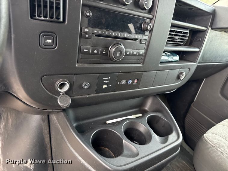 image for item EV6111 2012 Chevrolet Express 3500 van